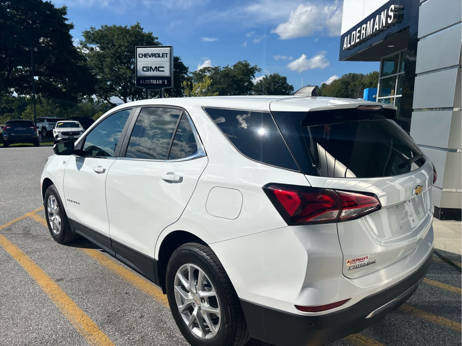 2024 Chevrolet Equinox LT - Photo 5