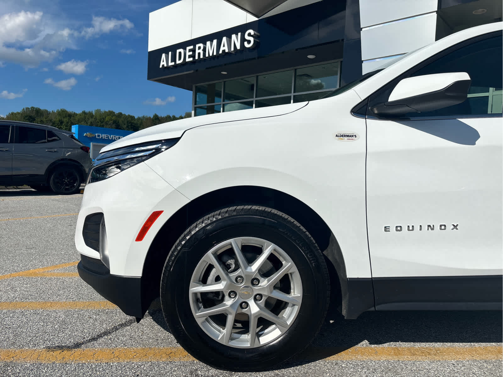2024 Chevrolet Equinox LT - Photo 28
