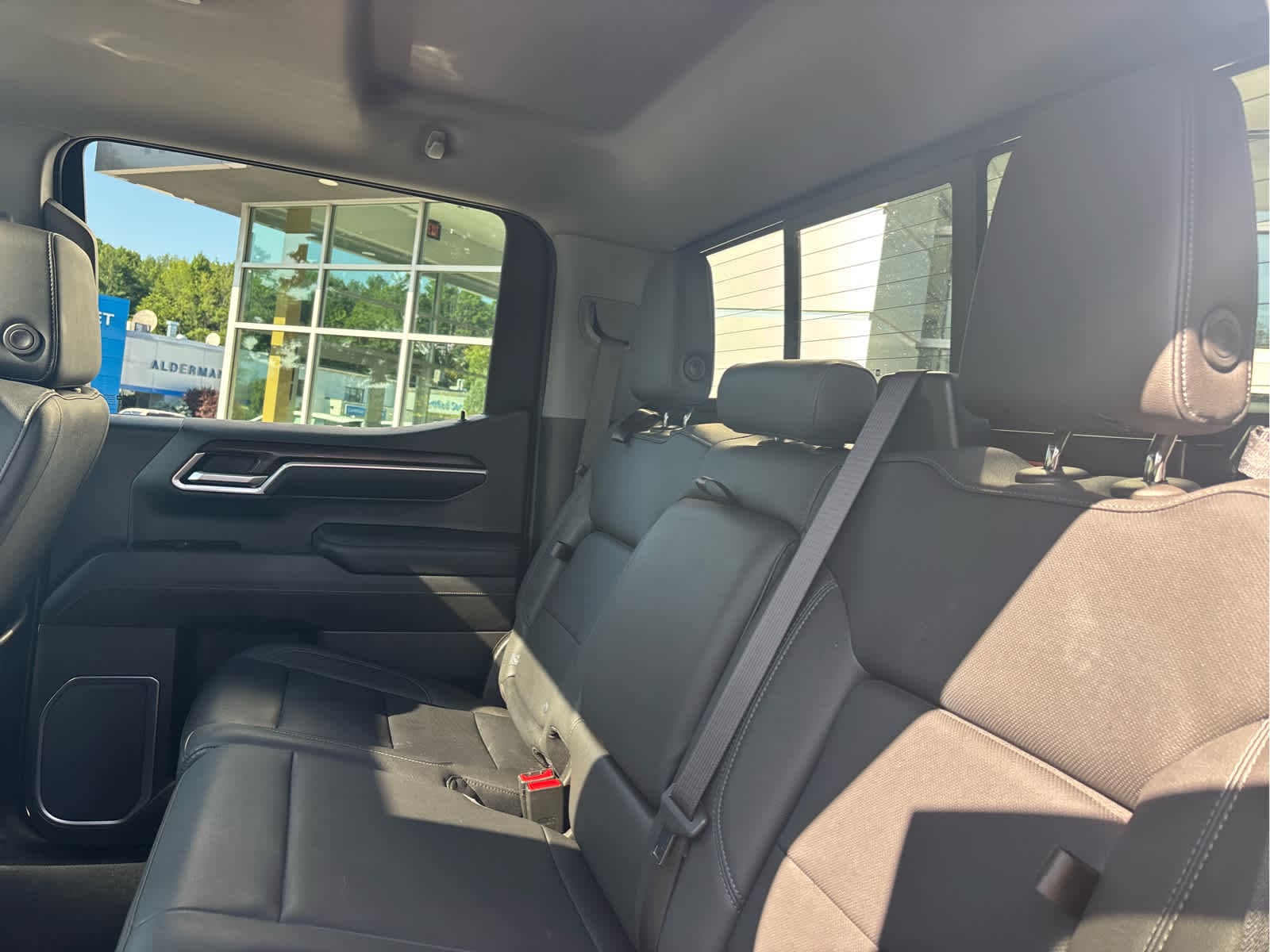 2022 GMC Sierra 1500 SLT - Photo 22