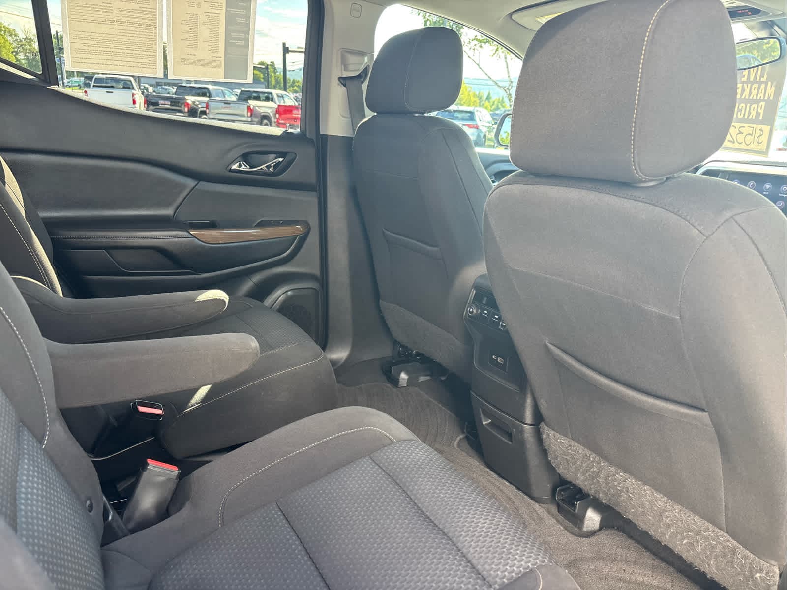 2020 GMC Acadia SLE - Photo 24