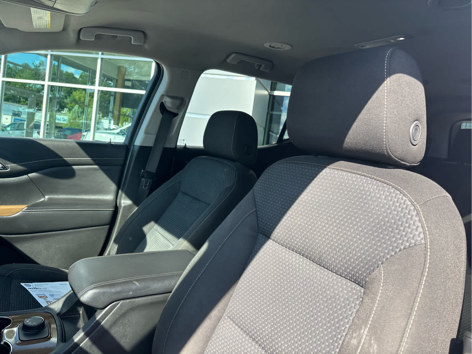 2020 GMC Acadia SLE - Photo 10