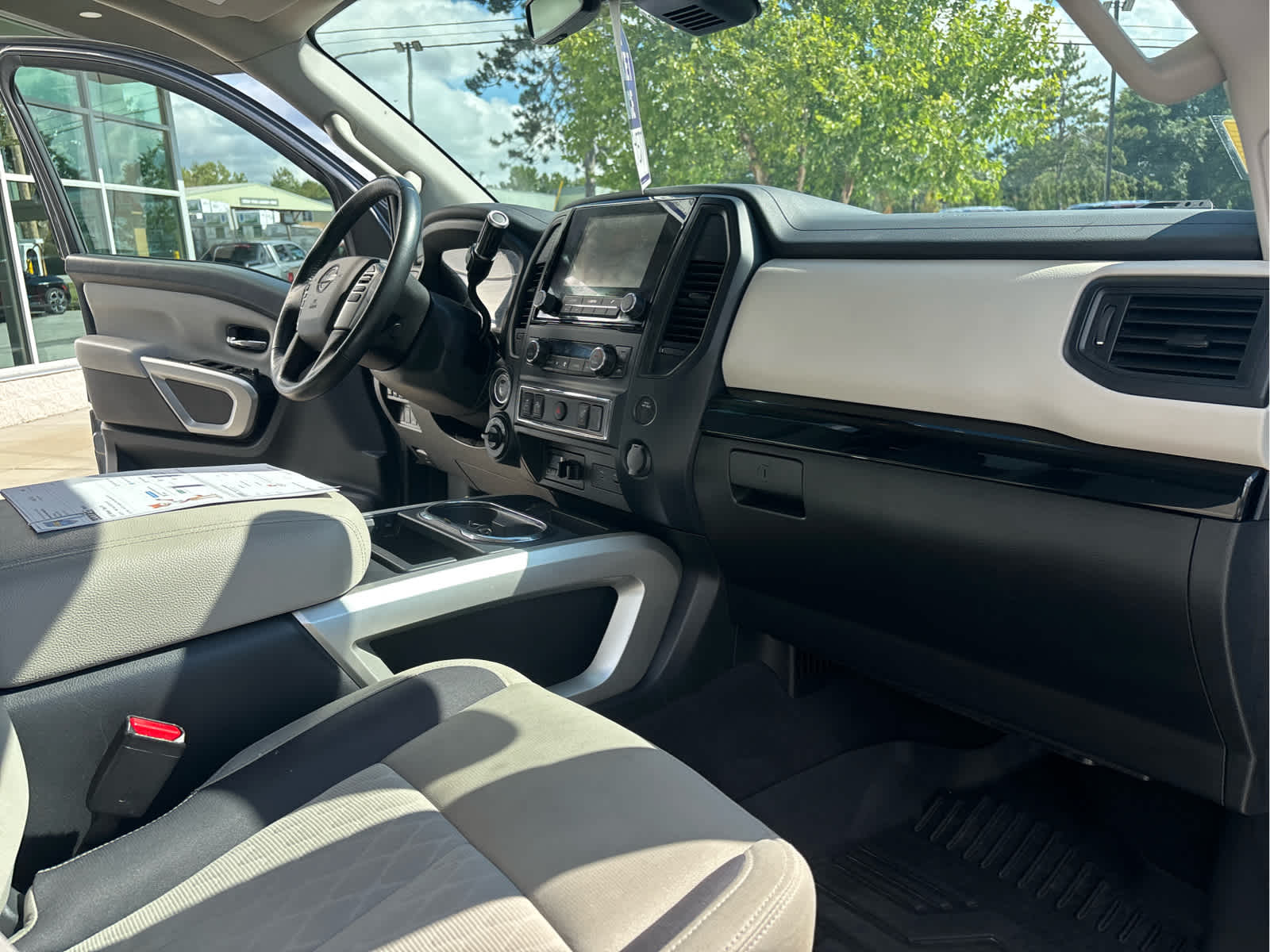 2023 Nissan Titan SV - Photo 26