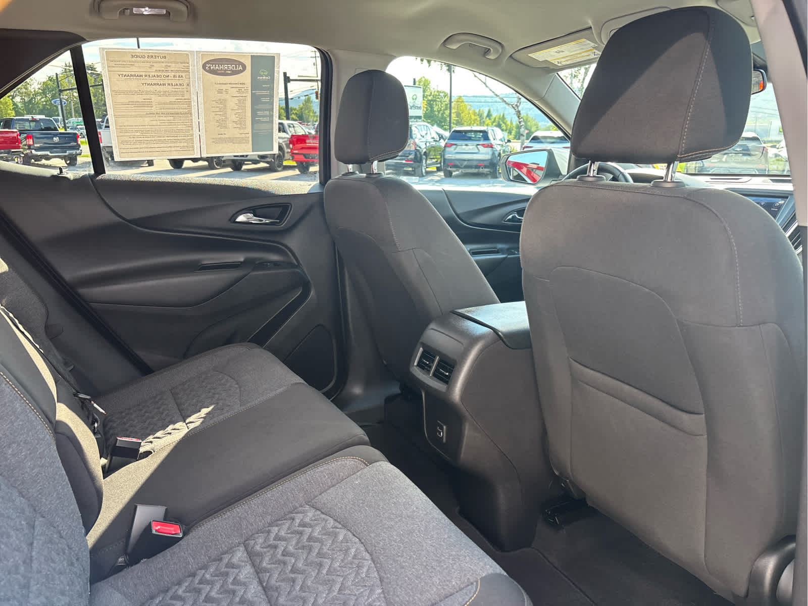 2024 Chevrolet Equinox LT - Photo 23