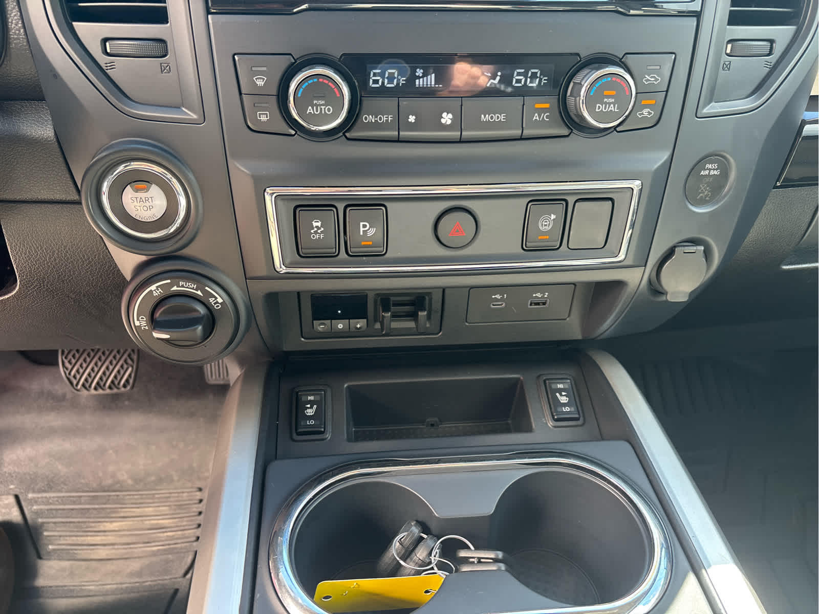 2023 Nissan Titan SV - Photo 16