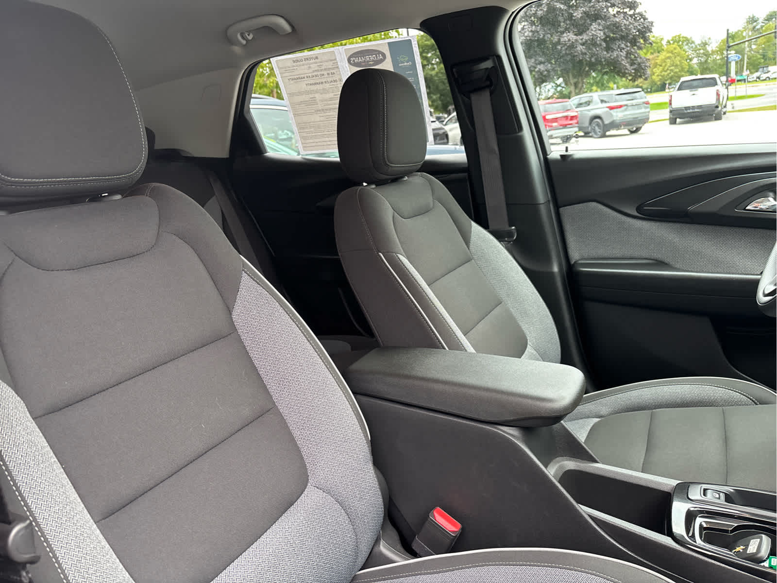 2023 Chevrolet TrailBlazer LT - Photo 27