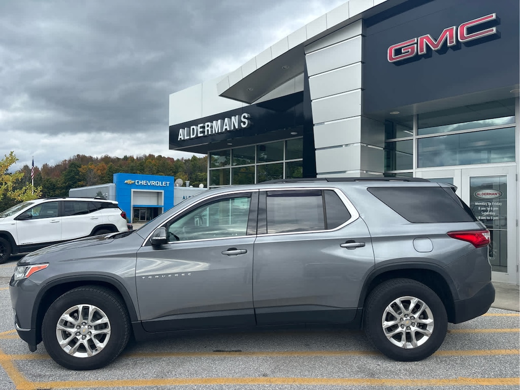 Used 2019 Chevrolet Traverse LT Cloth SUV