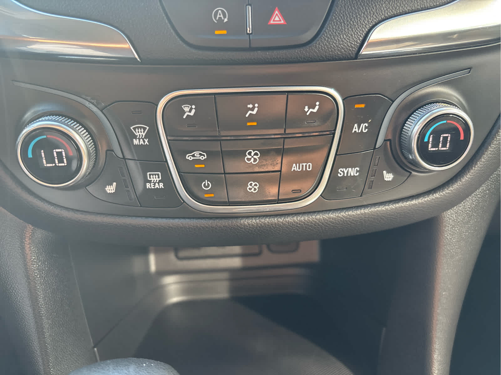 2024 Chevrolet Equinox LT - Photo 15
