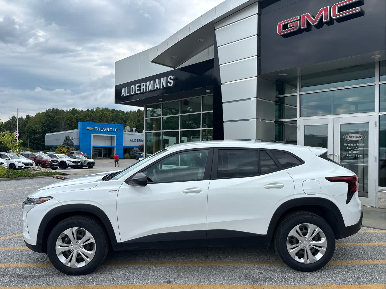 Used 2024 Chevrolet Trax LS SUV