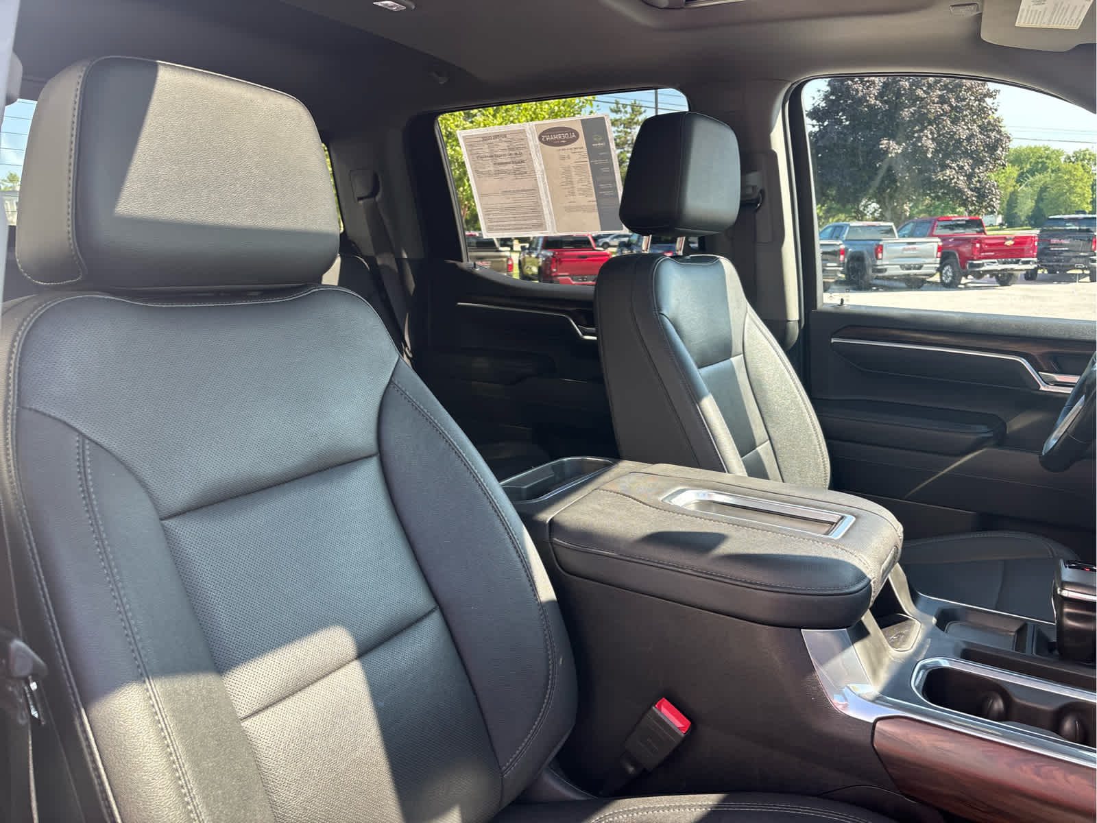 2022 GMC Sierra 1500 SLT - Photo 27