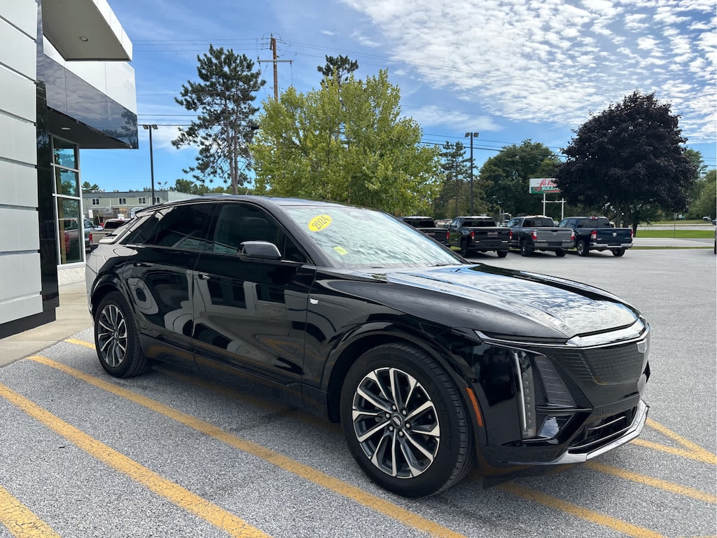 Used 2024 CADILLAC LYRIQ Sport 2 SUV