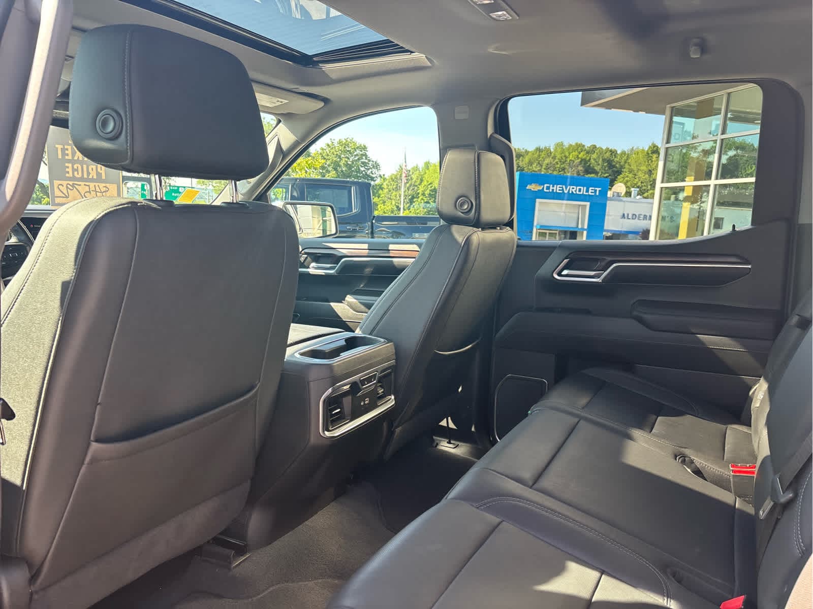 2022 GMC Sierra 1500 SLT - Photo 21
