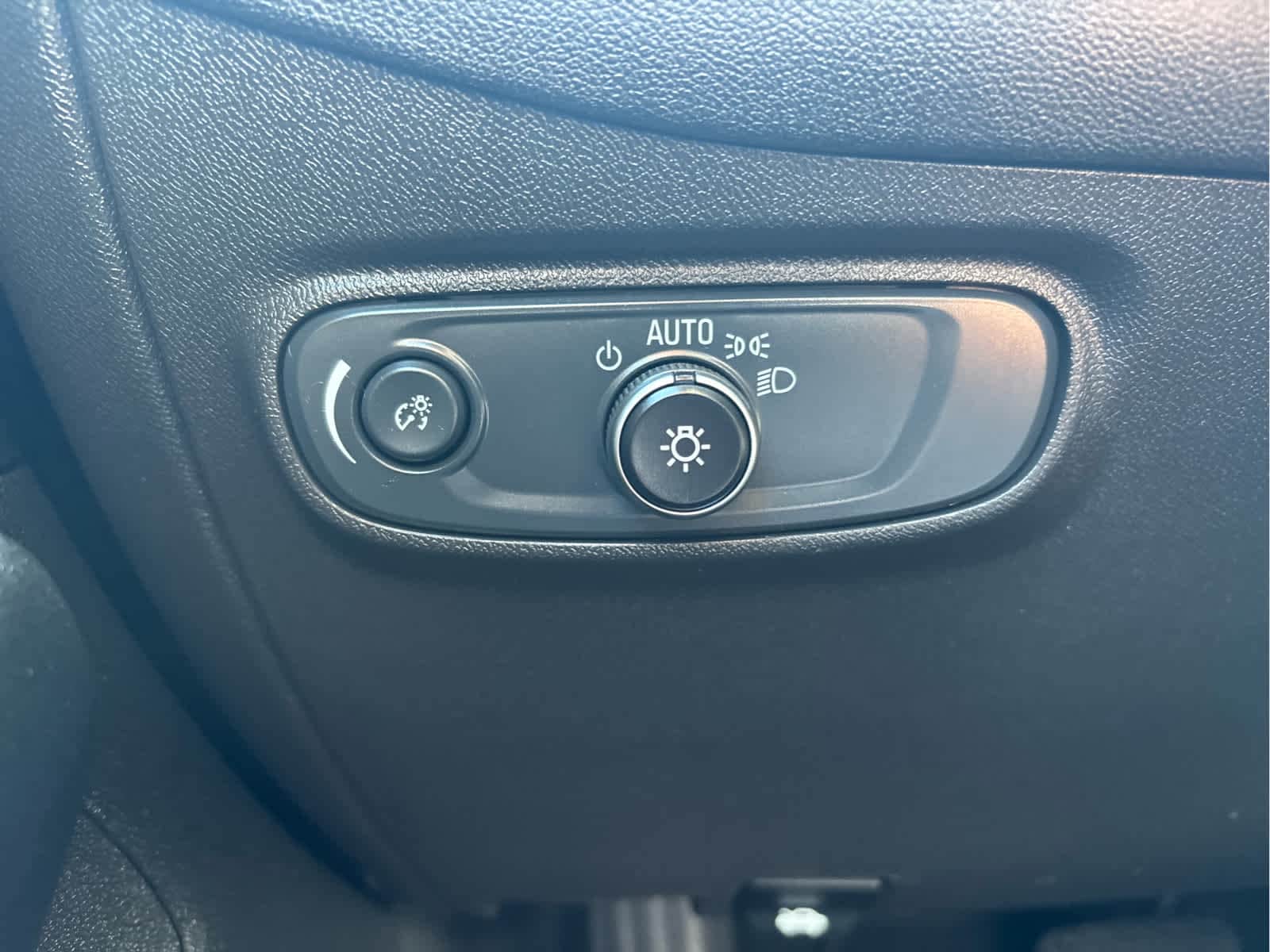 2024 Chevrolet Equinox LT - Photo 18