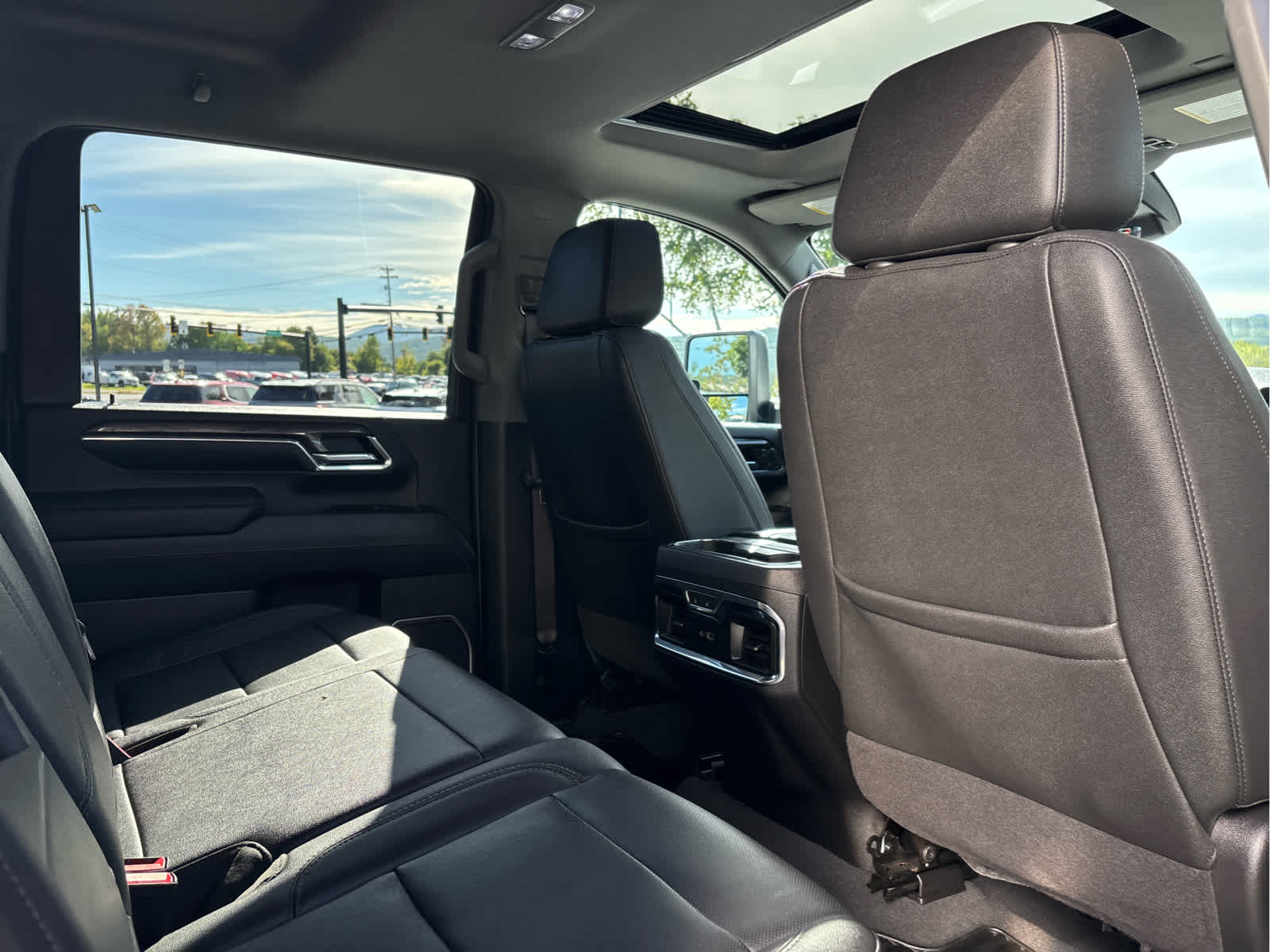 2024 Chevrolet Silverado 3500HD LTZ - Photo 25