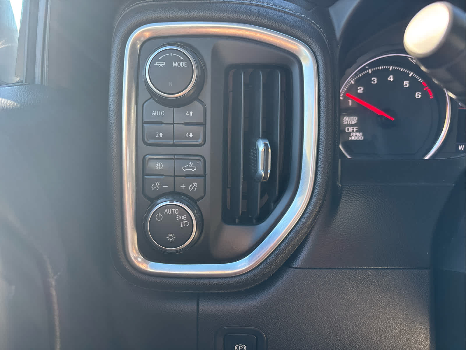 2021 Chevrolet Silverado 1500 LT Trail Boss - Photo 19