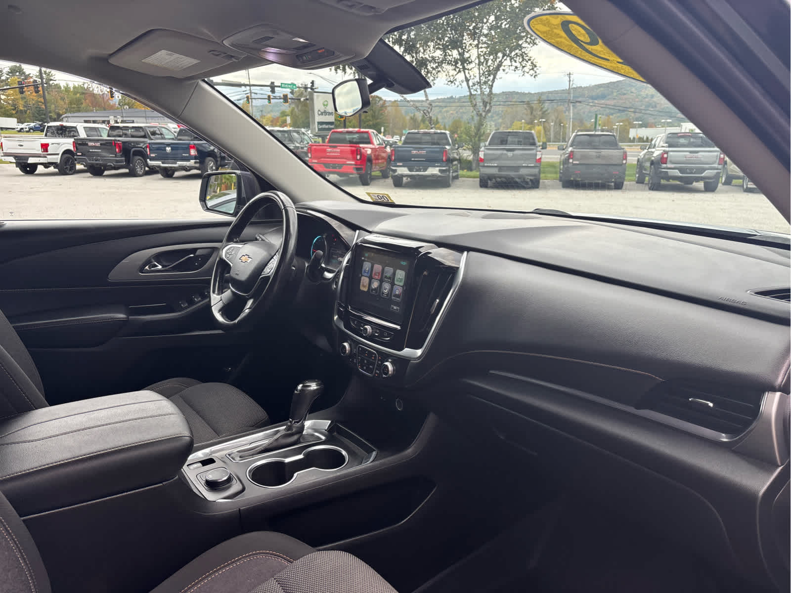 2019 Chevrolet Traverse 1LT - Photo 27