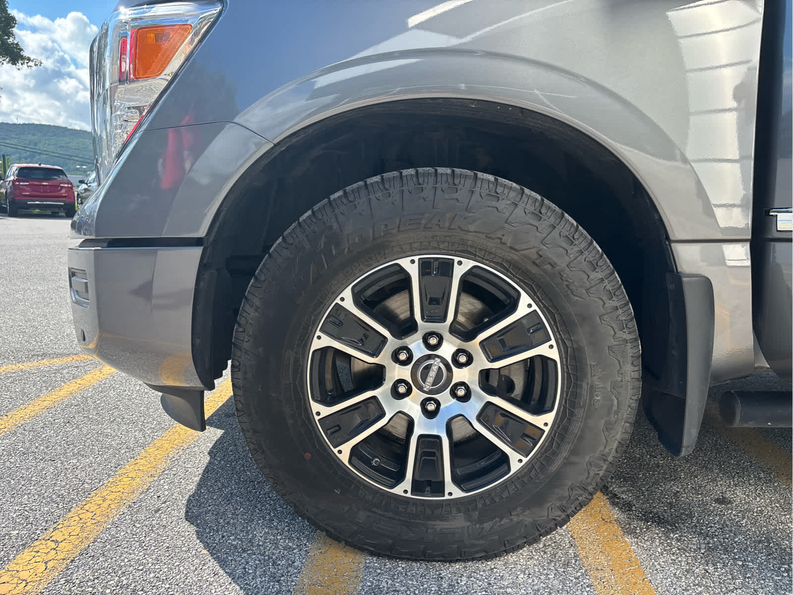 2023 Nissan Titan SV - Photo 29