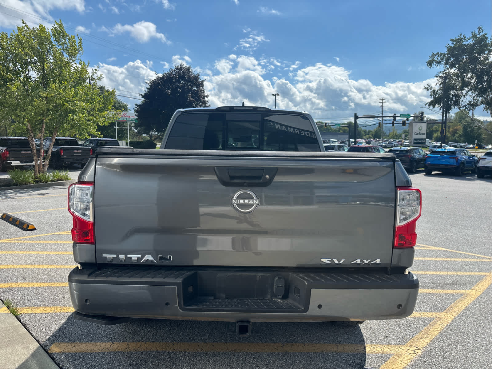 2023 Nissan Titan SV - Photo 6
