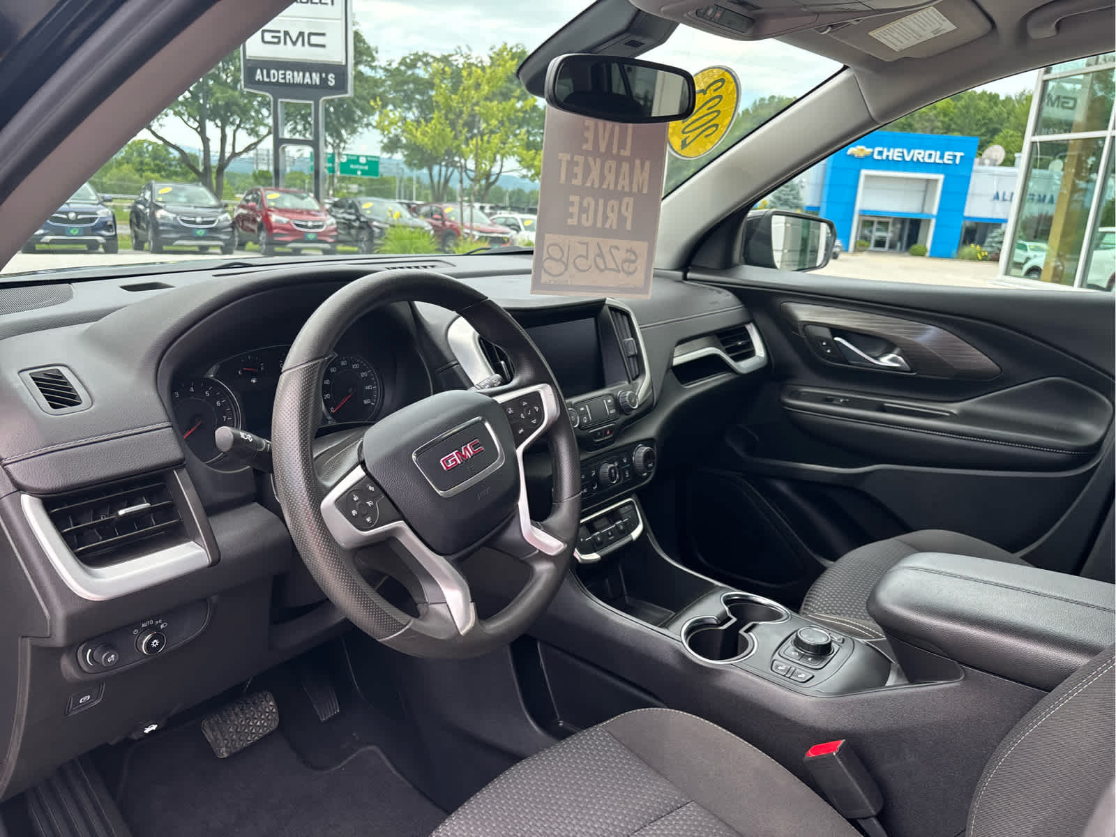 2023 GMC Terrain SLE - Photo 10