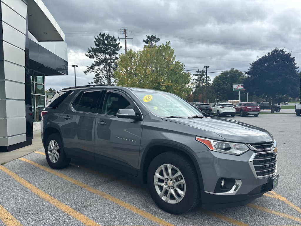 Used 2019 Chevrolet Traverse LT Cloth SUV