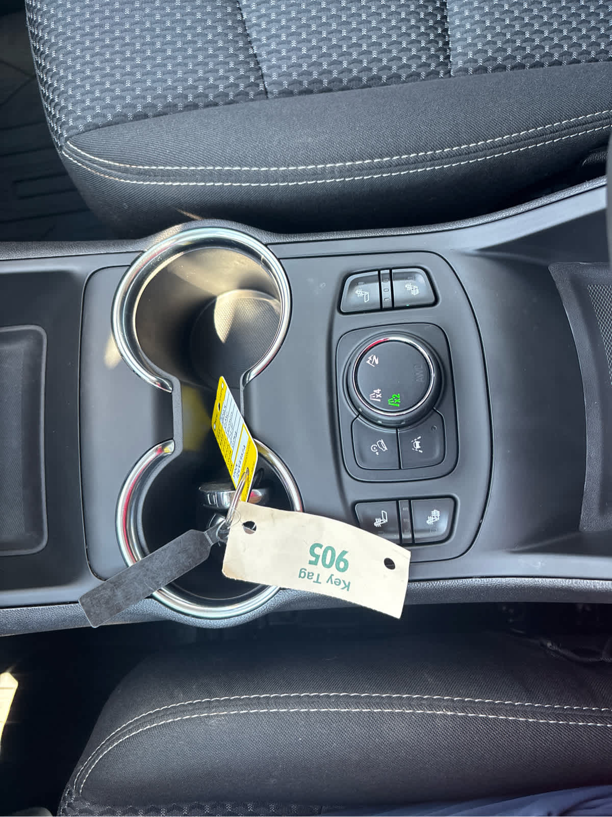2024 GMC Terrain SLE - Photo 17