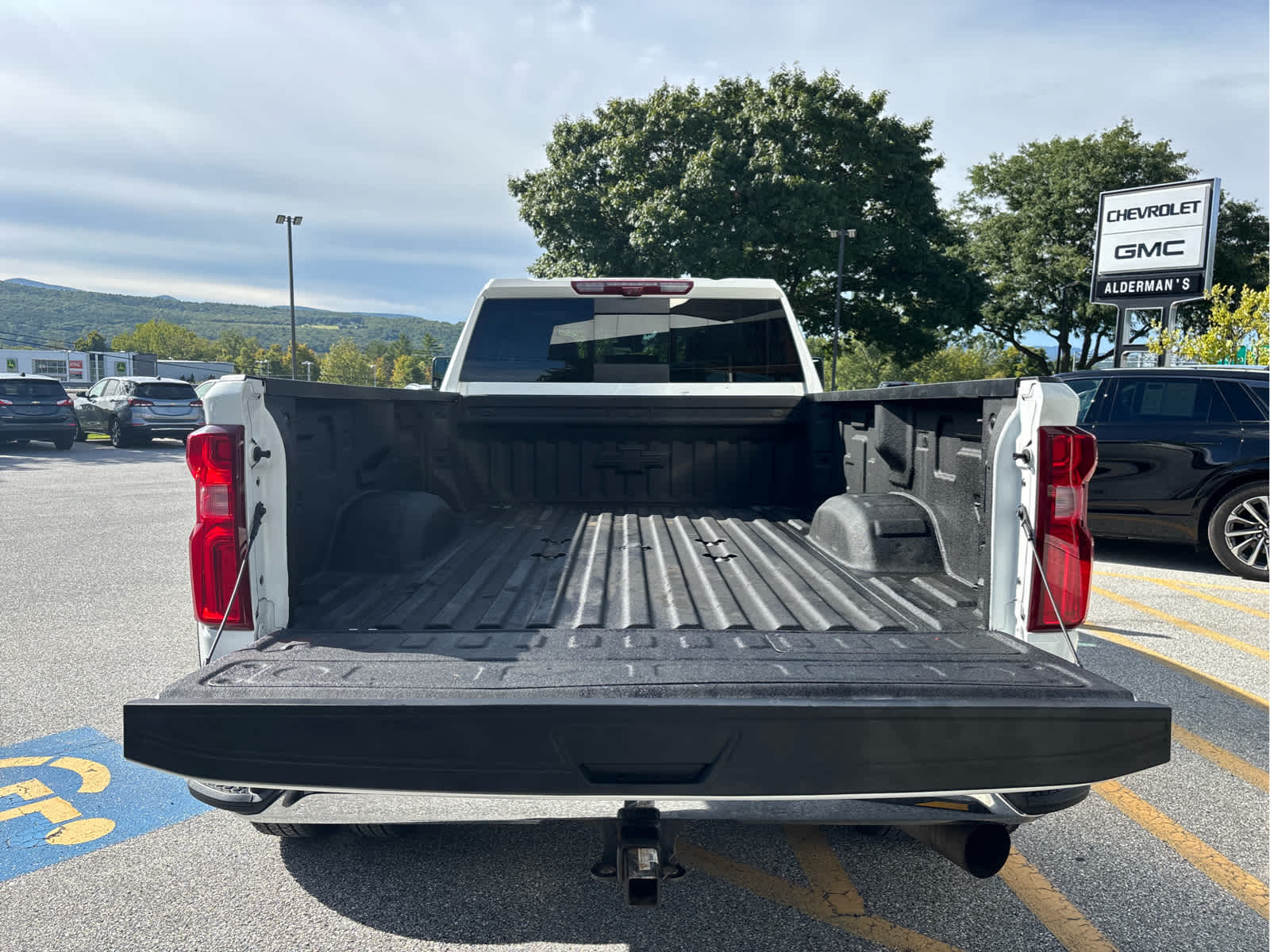 2024 Chevrolet Silverado 3500HD LTZ - Photo 7