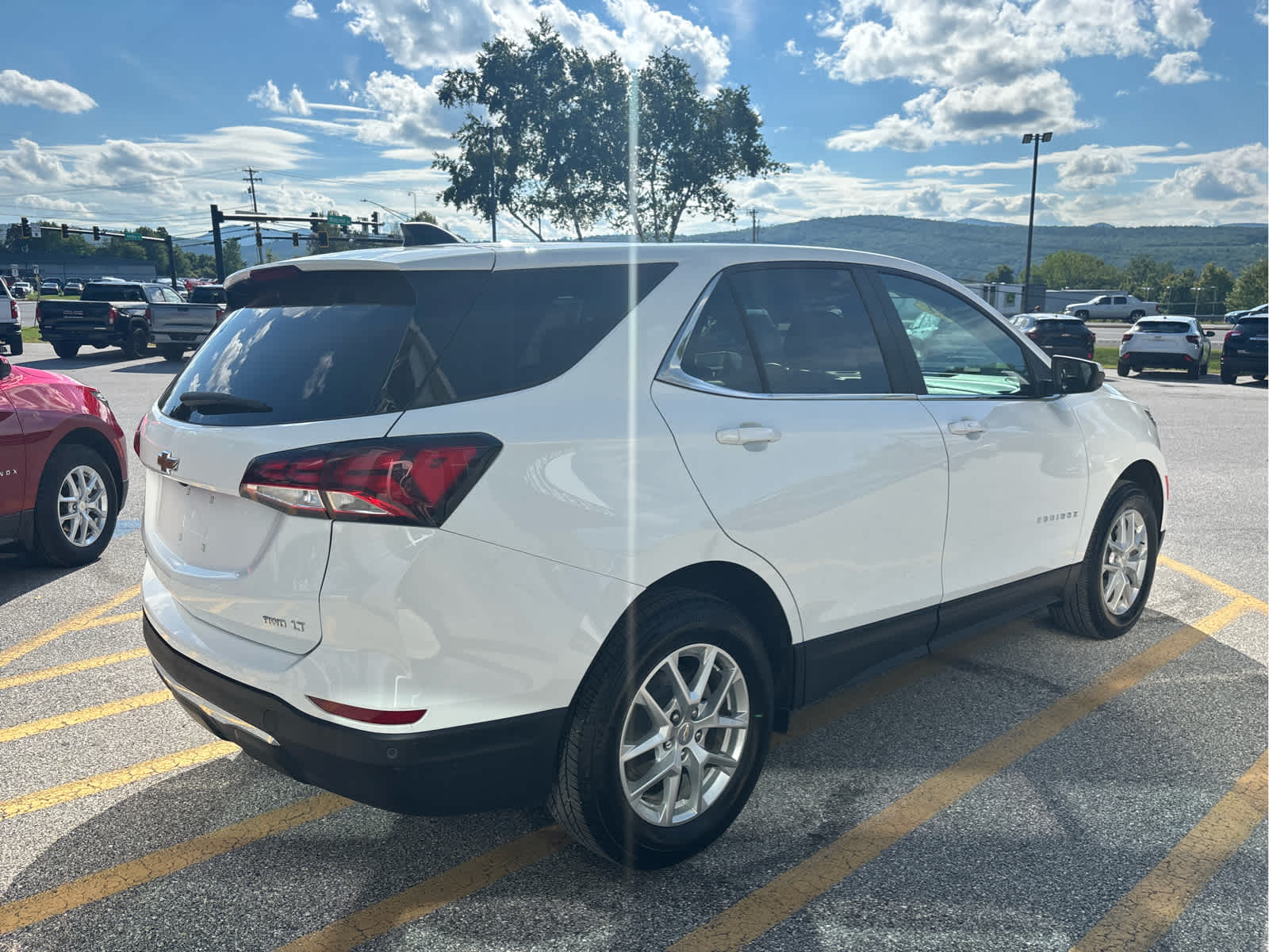 2024 Chevrolet Equinox LT - Photo 8