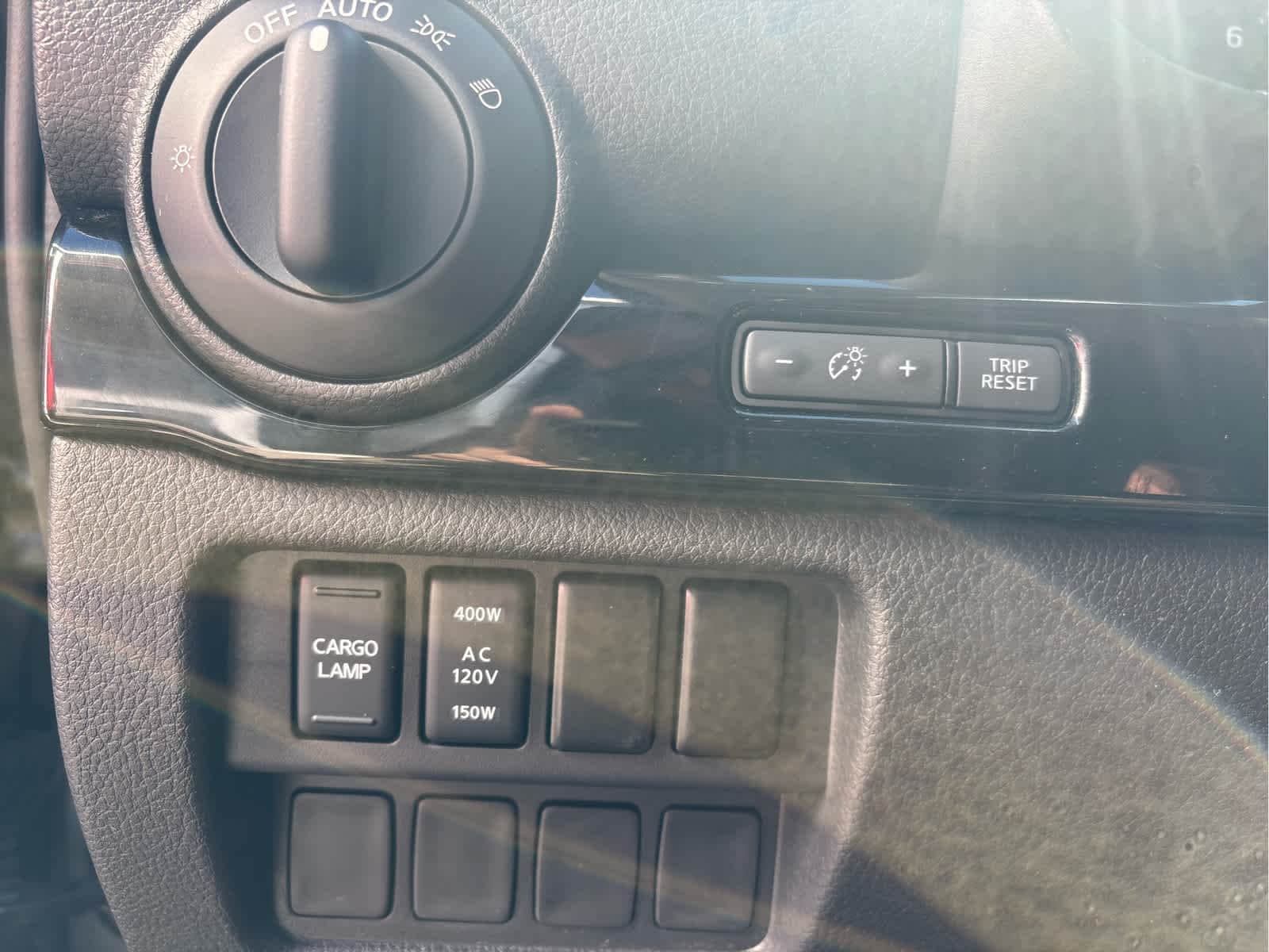 2023 Nissan Titan SV - Photo 19