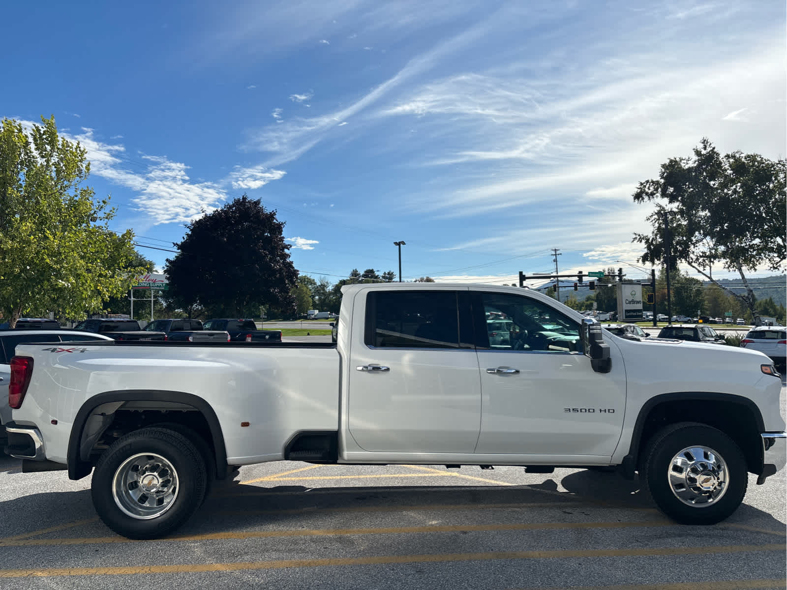 2024 Chevrolet Silverado 3500HD LTZ - Photo 9