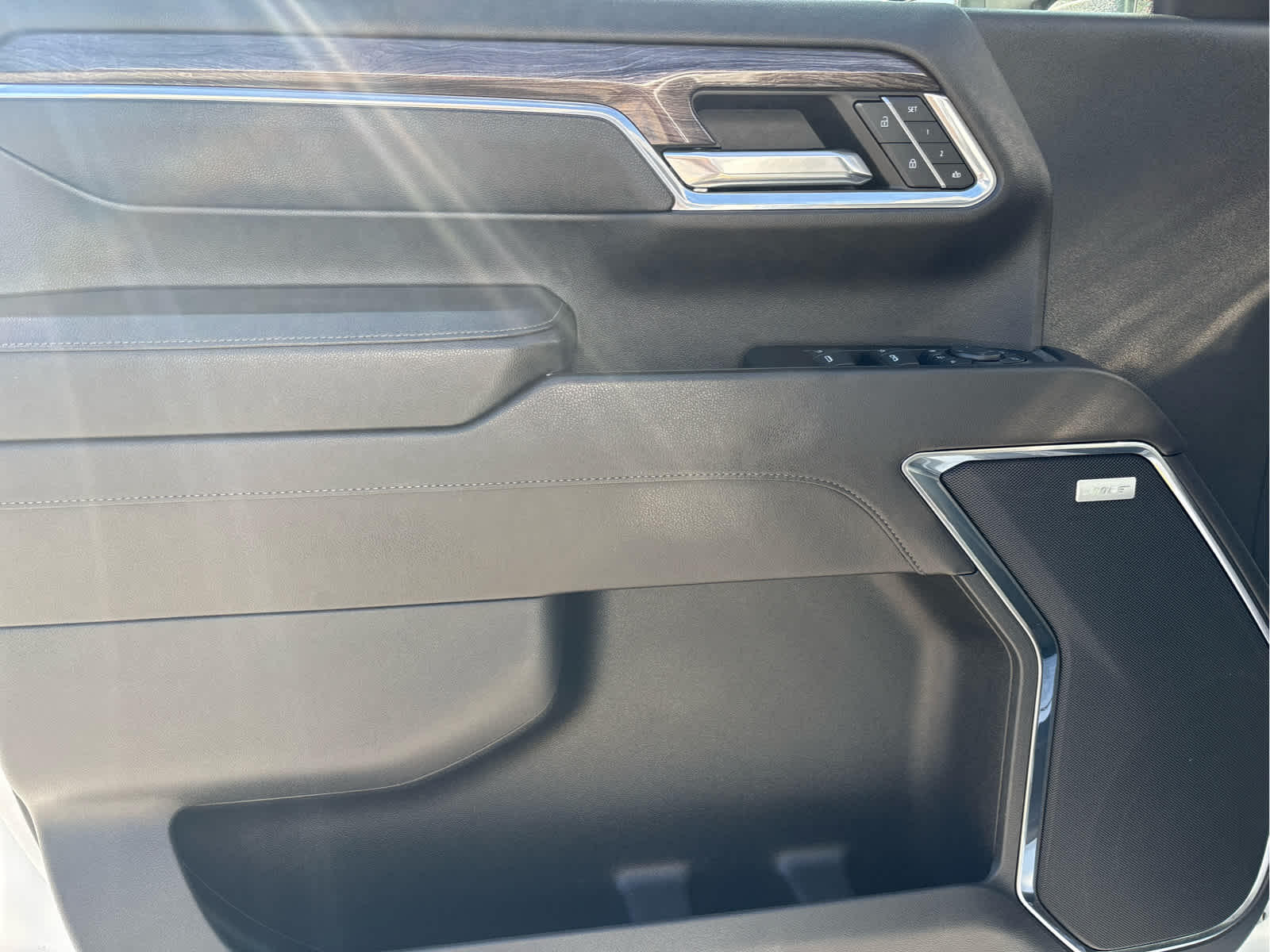 2024 Chevrolet Silverado 3500HD LTZ - Photo 21