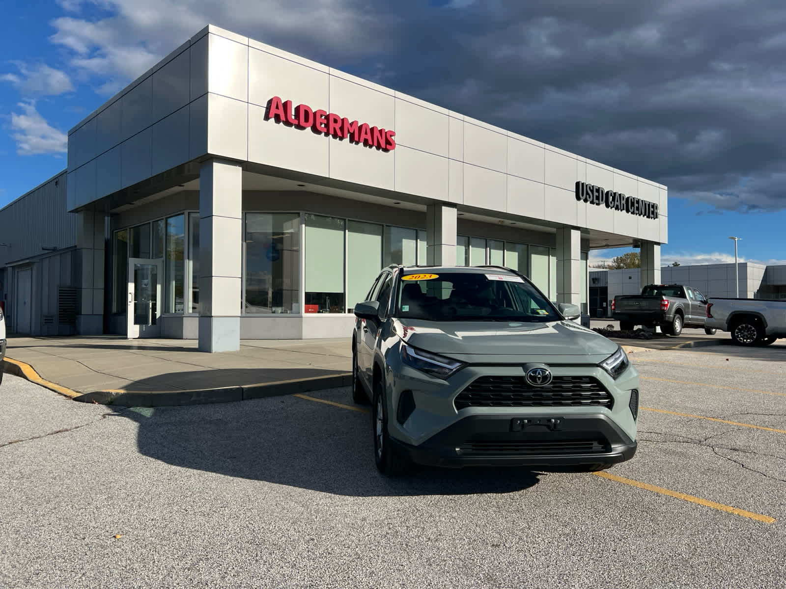 2023 Toyota RAV4 XLE