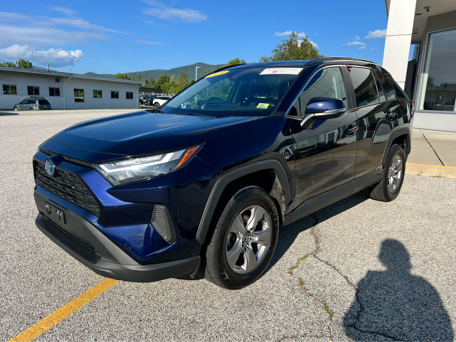 2023 Toyota RAV4 XLE