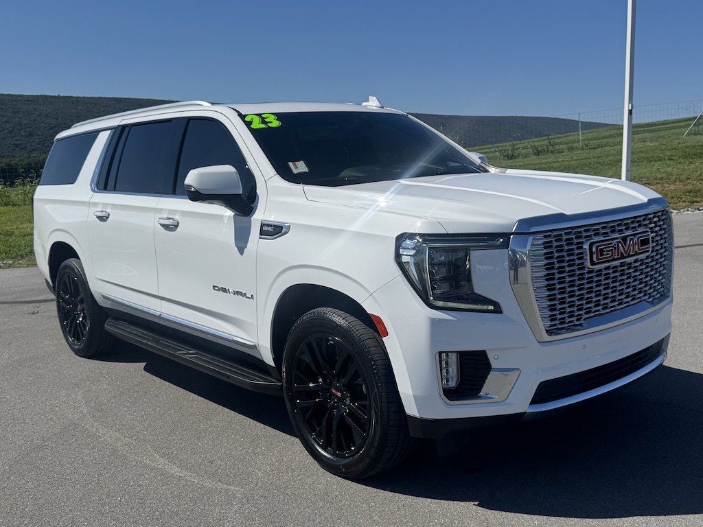 Used 2023 GMC Yukon XL Denali SUV