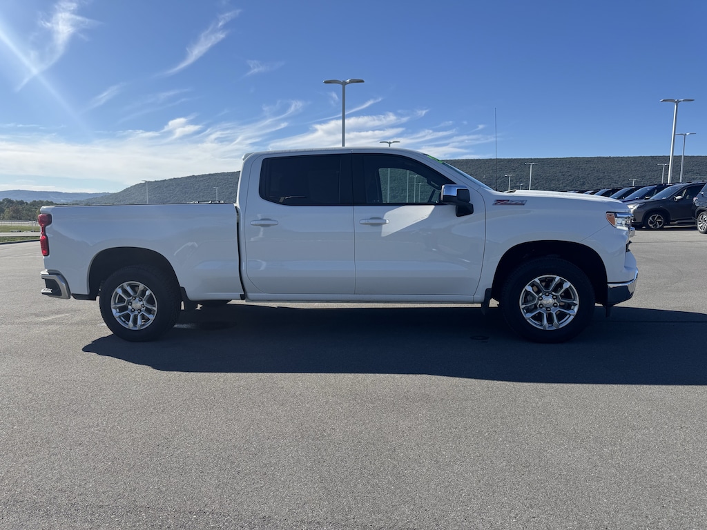 Used 2023 Chevrolet Silverado 1500 LT w/1LT Truck Crew Cab