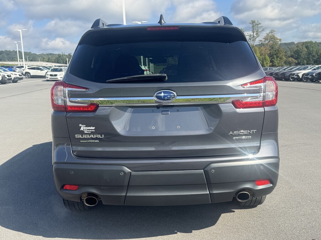 Used 2025 Subaru Ascent Limited 7-Passenger SUV