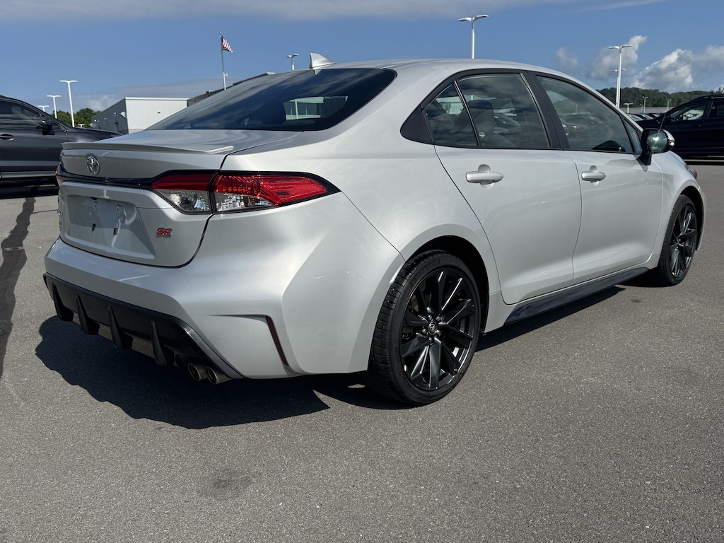 Used 2024 Toyota Corolla SE Sedan