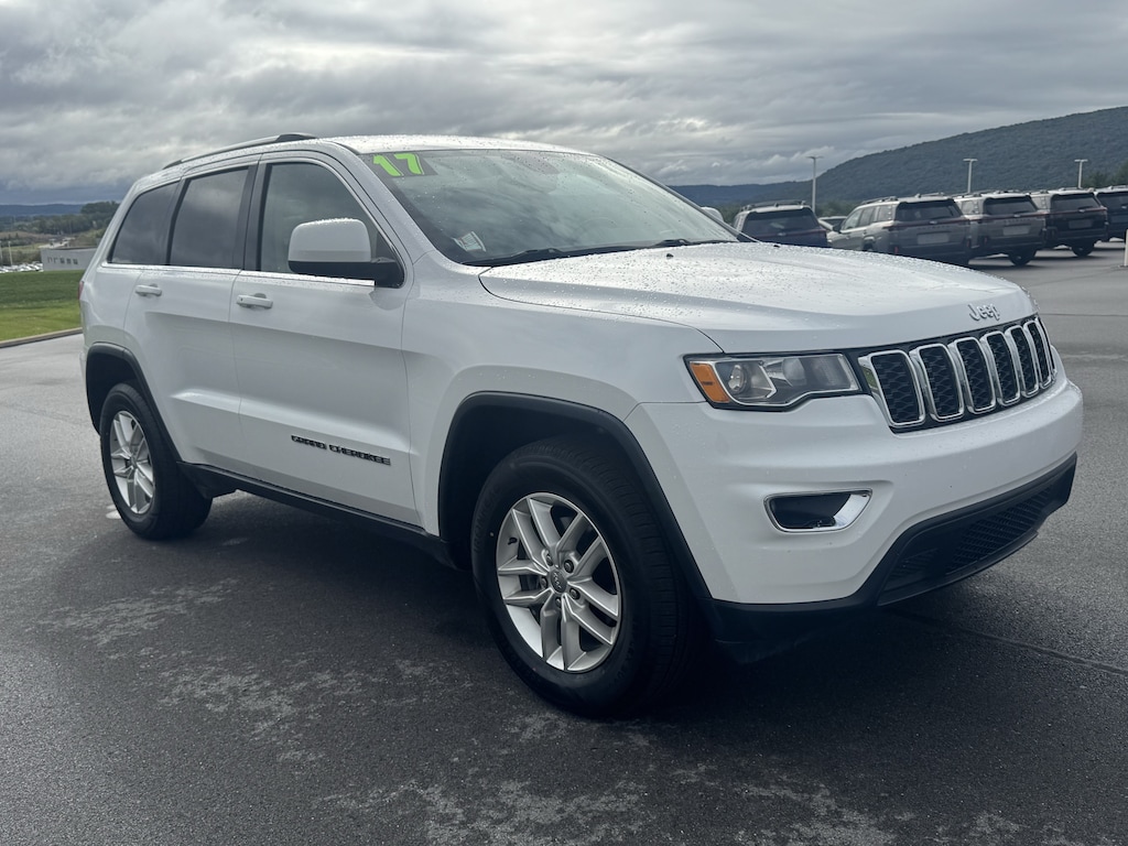 Used 2017 Jeep Grand Cherokee Laredo 4x4 SUV