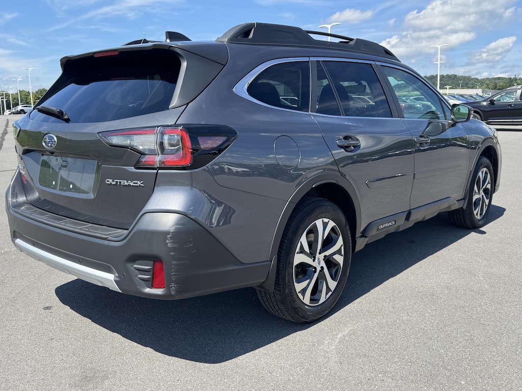 Used 2022 Subaru Outback Limited SUV