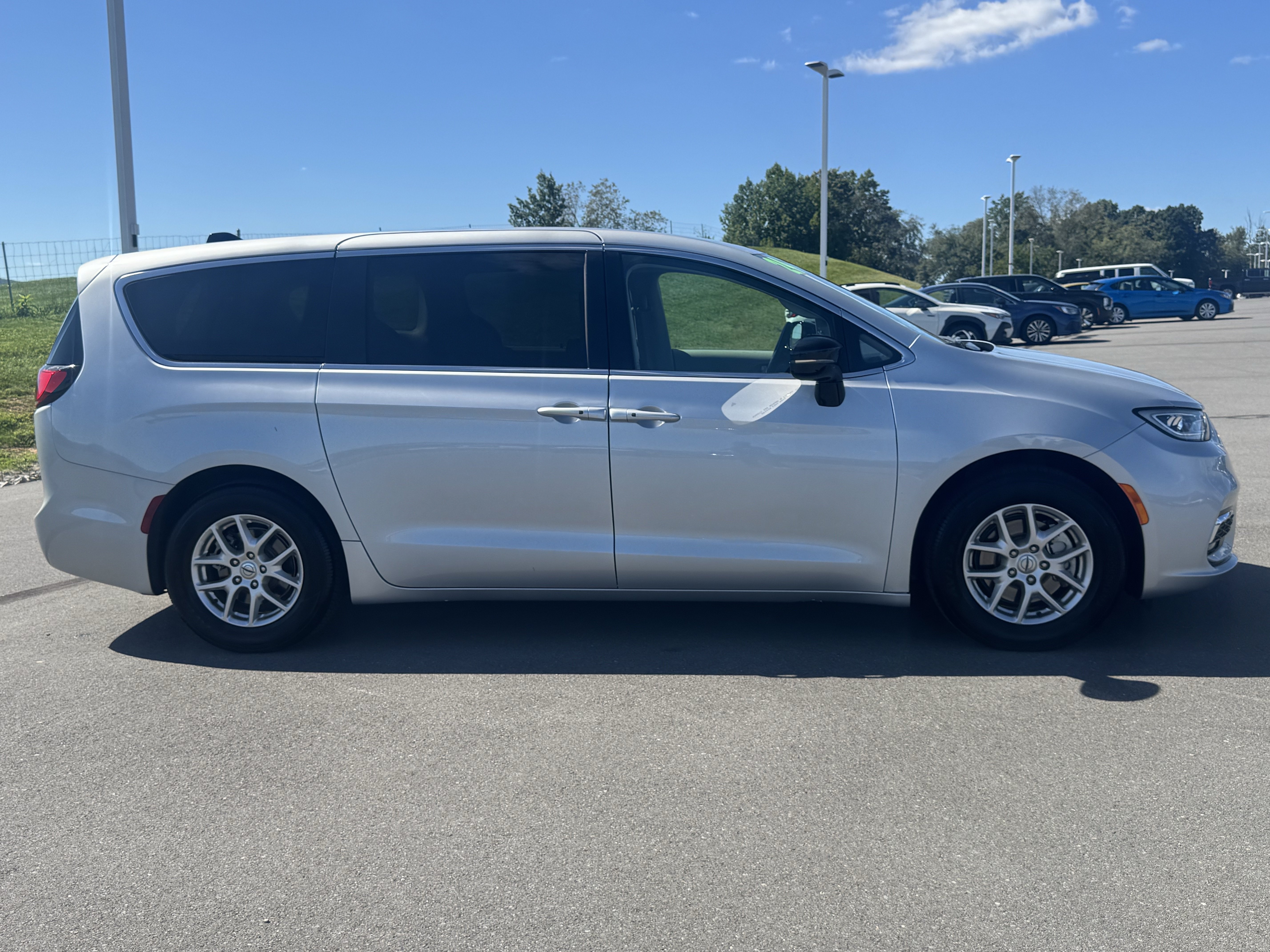 Used 2024 Chrysler Pacifica Touring L Van Passenger Van