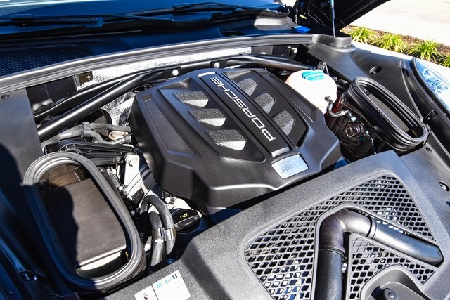 2017 Porsche Macan S - Photo 22