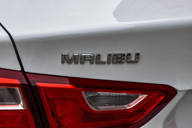 2017 Chevrolet Malibu 1LT - Photo 33