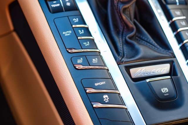2017 Porsche Macan S - Photo 36