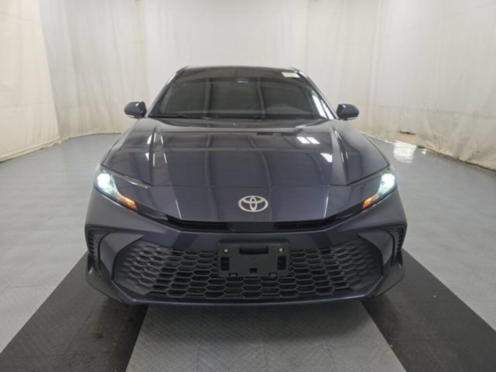 Used 2026 Toyota Camry SE Sedan
