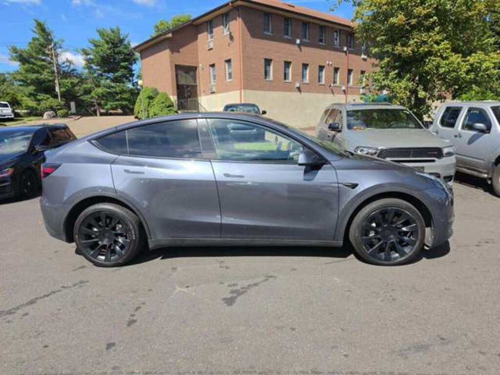 Used 2023 Tesla Model Y Long Range SUV