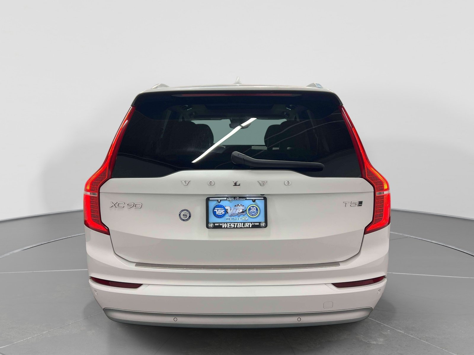 Used 2022 Volvo XC90 Momentum T5 AWD Momentum 7P