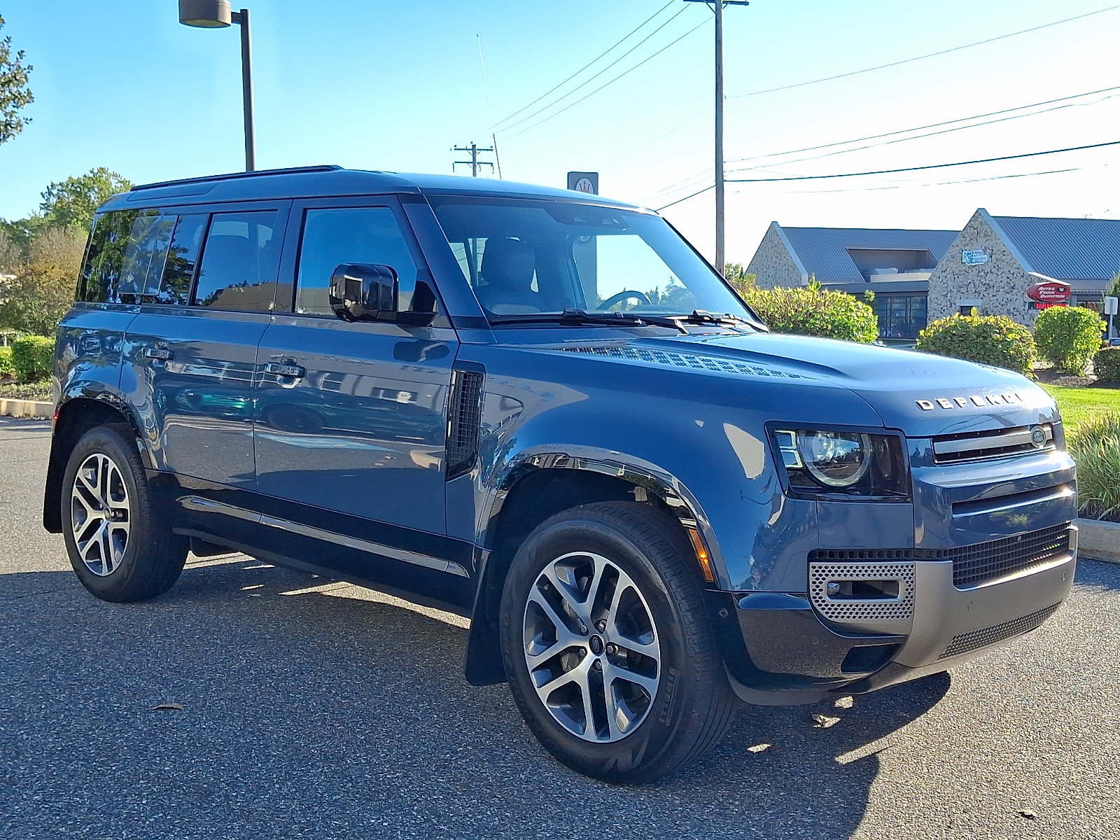 Used 2024 Land Rover Defender 110 X-Dynamic SE SUV