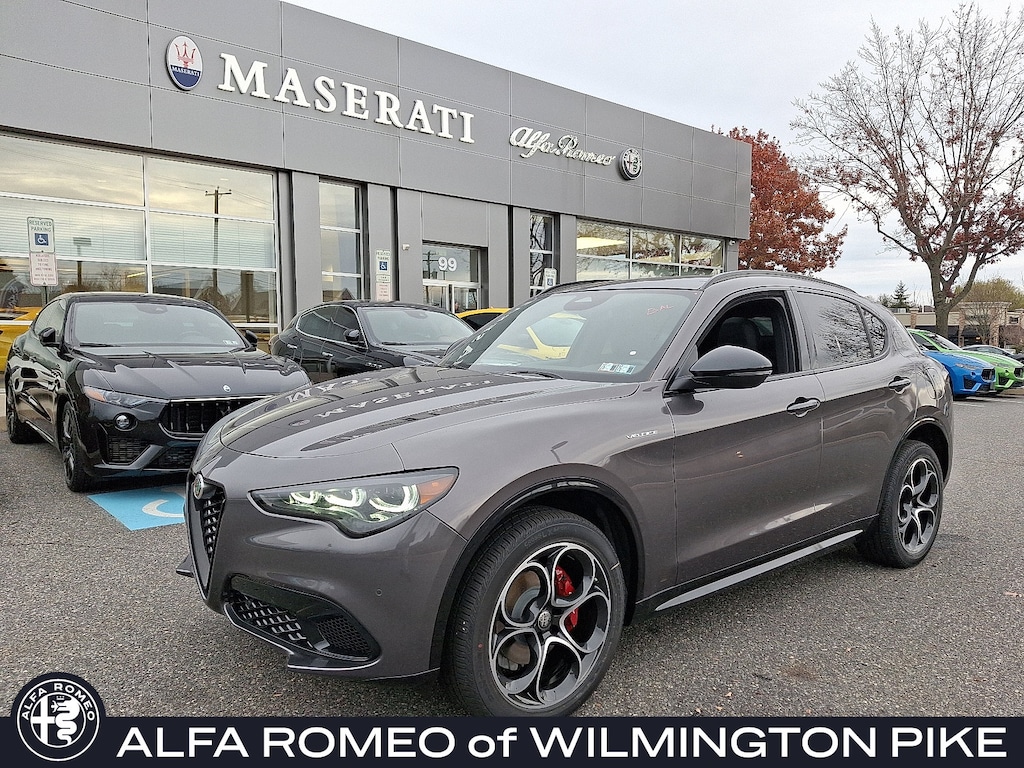New 2025 Alfa Romeo Stelvio AWD Sport Utility