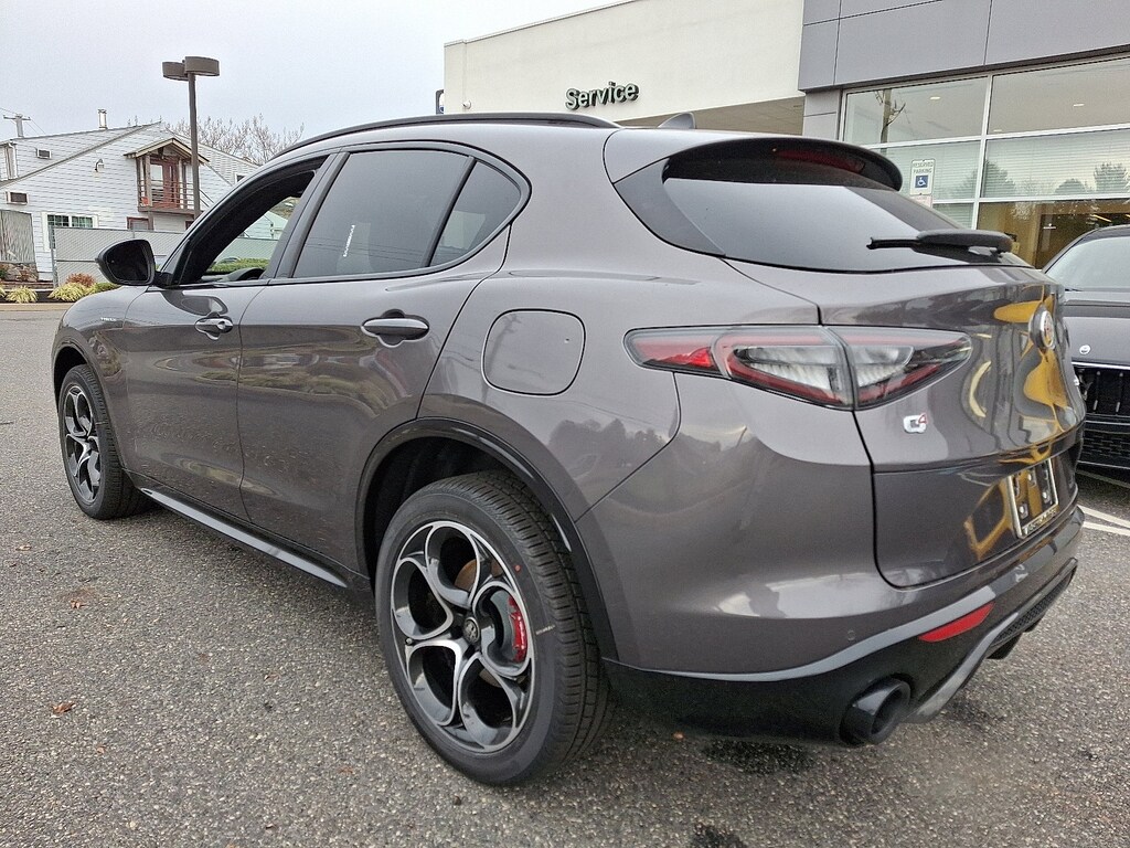 New 2025 Alfa Romeo Stelvio AWD Sport Utility