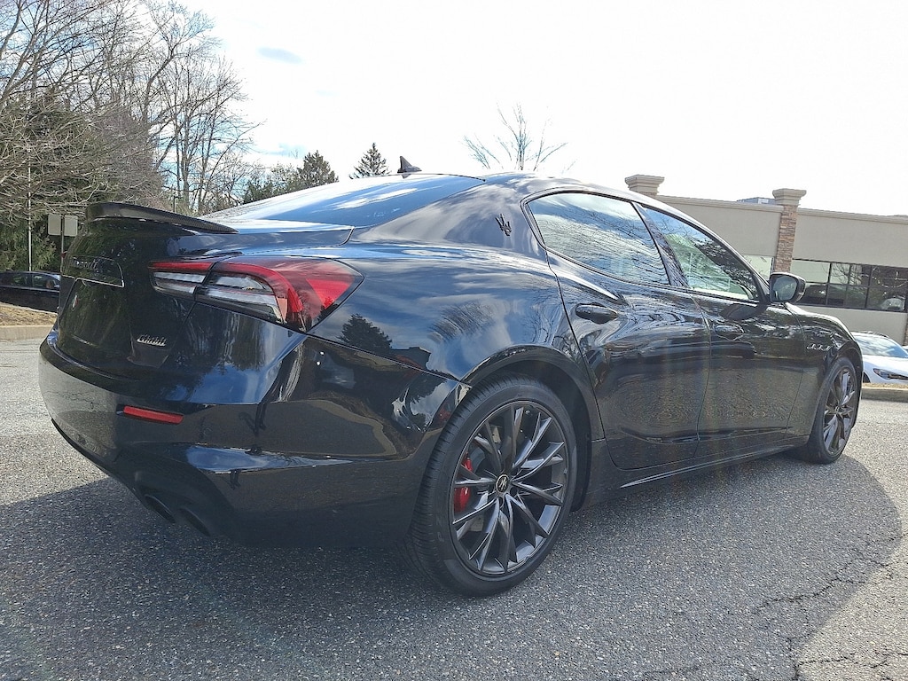 Used 2022 Maserati Ghibli Modena Q4 Sedan