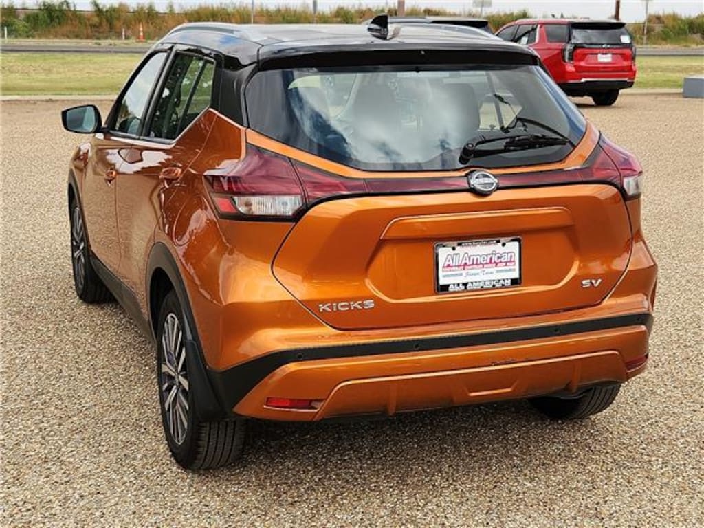 Used 2023 Nissan Kicks SV