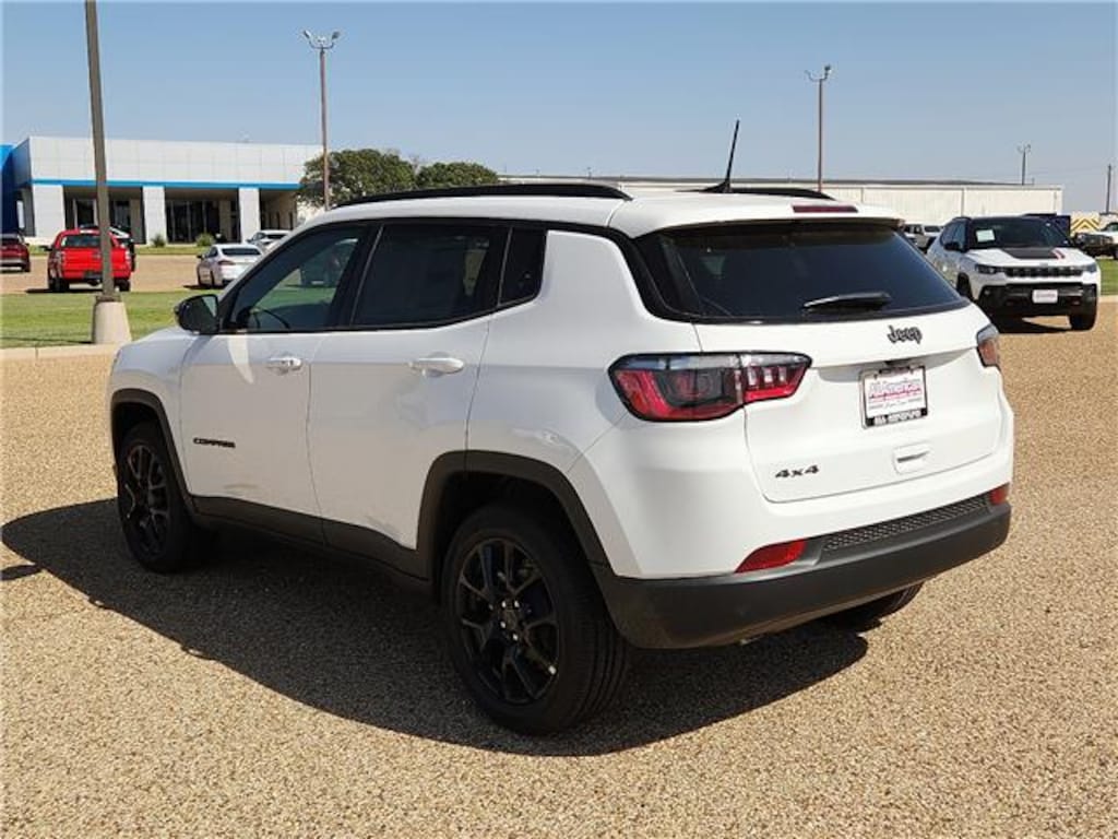New 2026 Jeep Compass LATITUDE ALTITUDE 4X4 Sport Utility